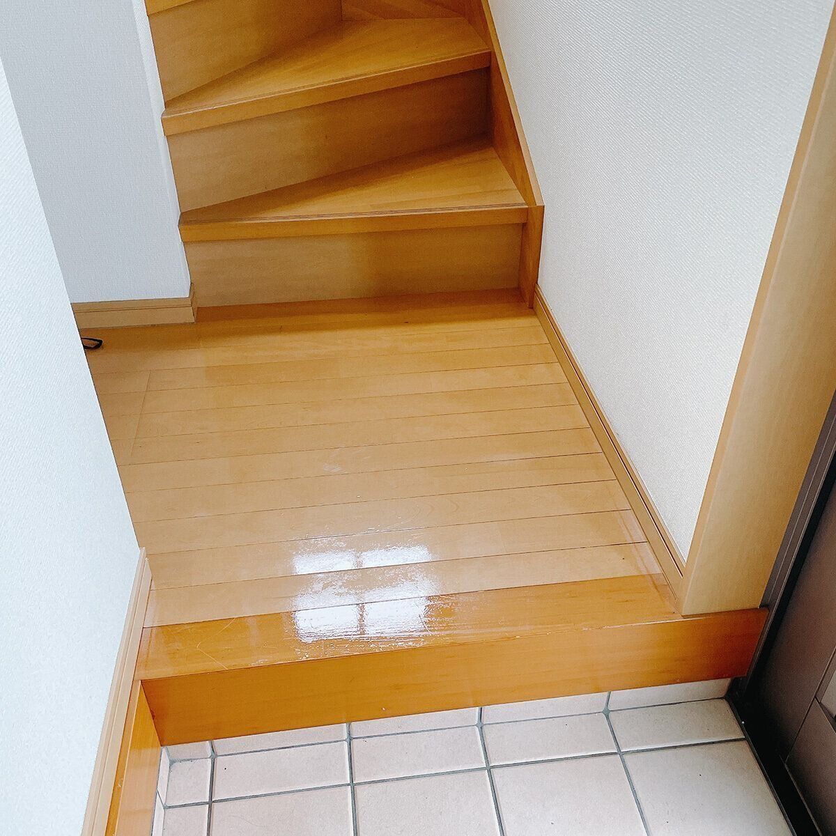 マットがないと掃除機も拭き掃除も簡単