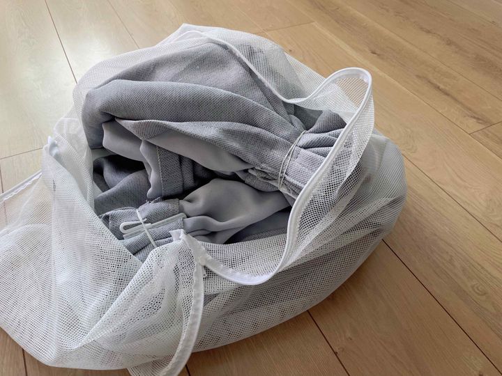 布団対応の洗濯ネットに入れて洗う