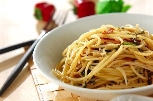 簡単！カリカリベーコンと大葉の和風パスタ