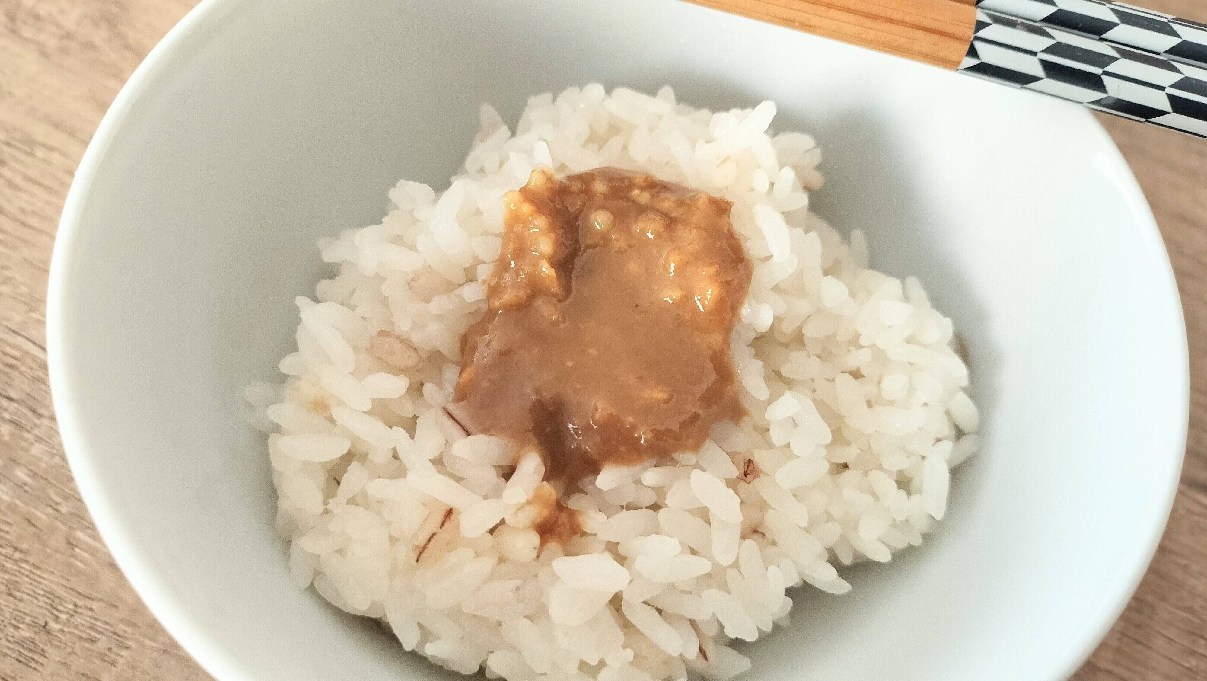 ごはんのおともにピッタリなにんにく牡蠣みそ