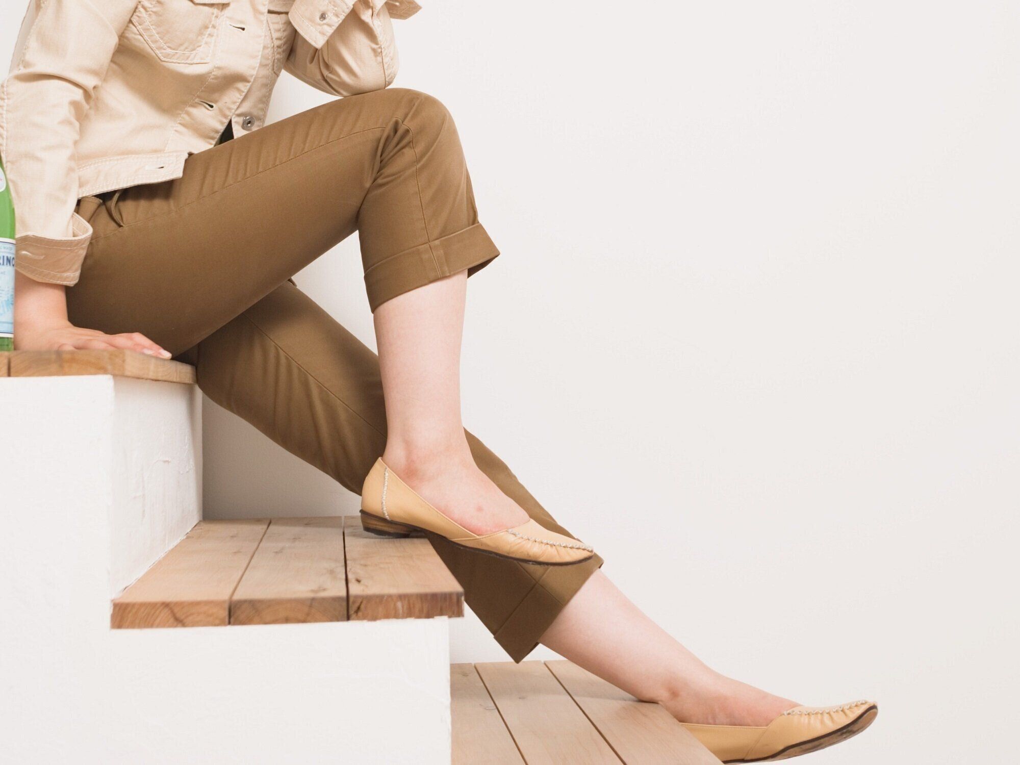 そろそろ見直さなきゃヤバイかも…なぜか古臭く見えてしまう40代コーデ