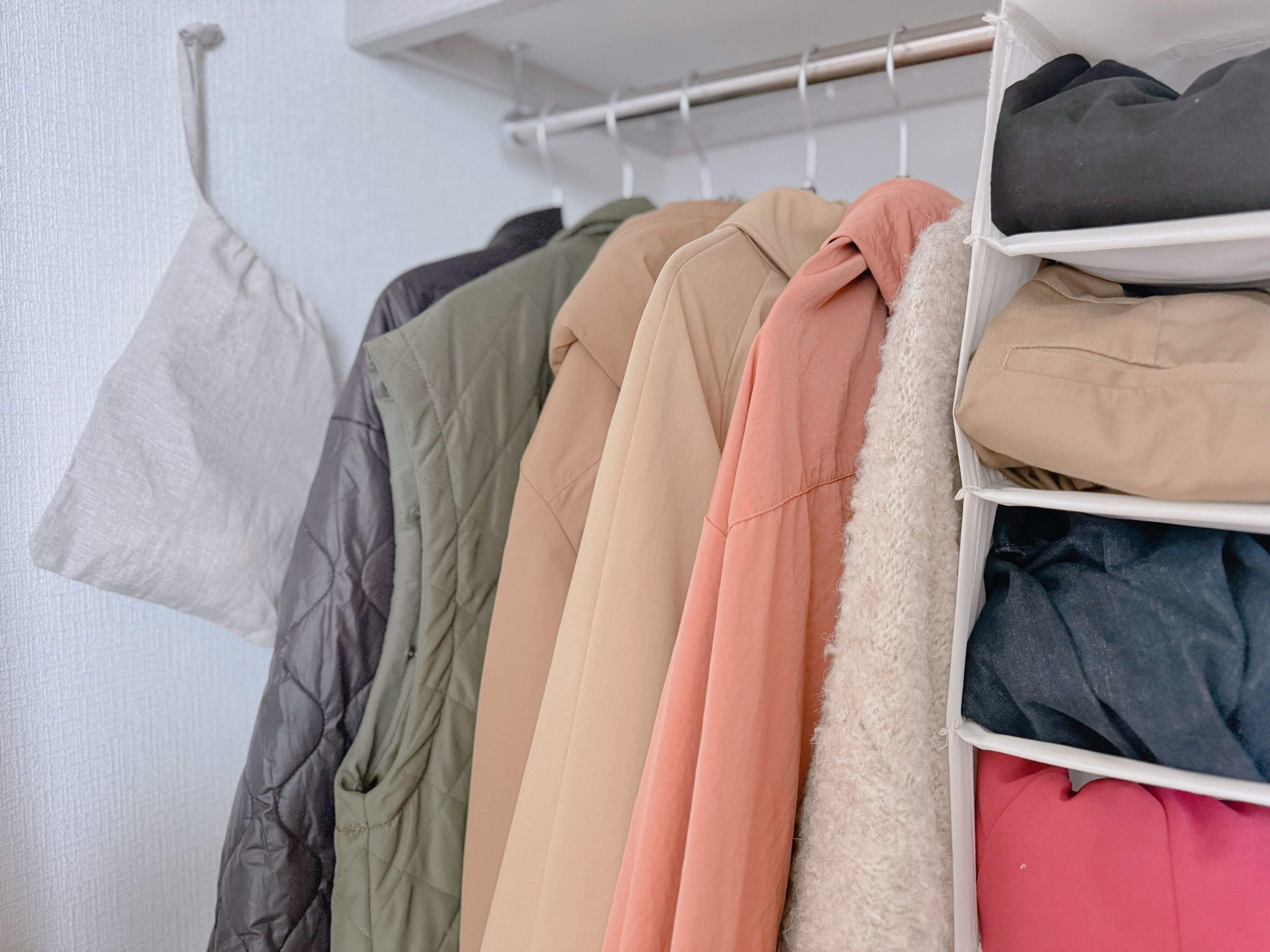 前シーズンの洋服を完ぺきにしまわない