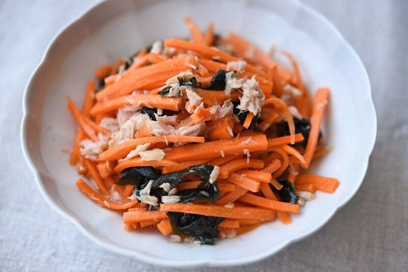 にんじんとツナの酢の物