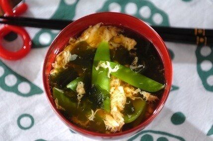 キヌサヤのかきたま汁