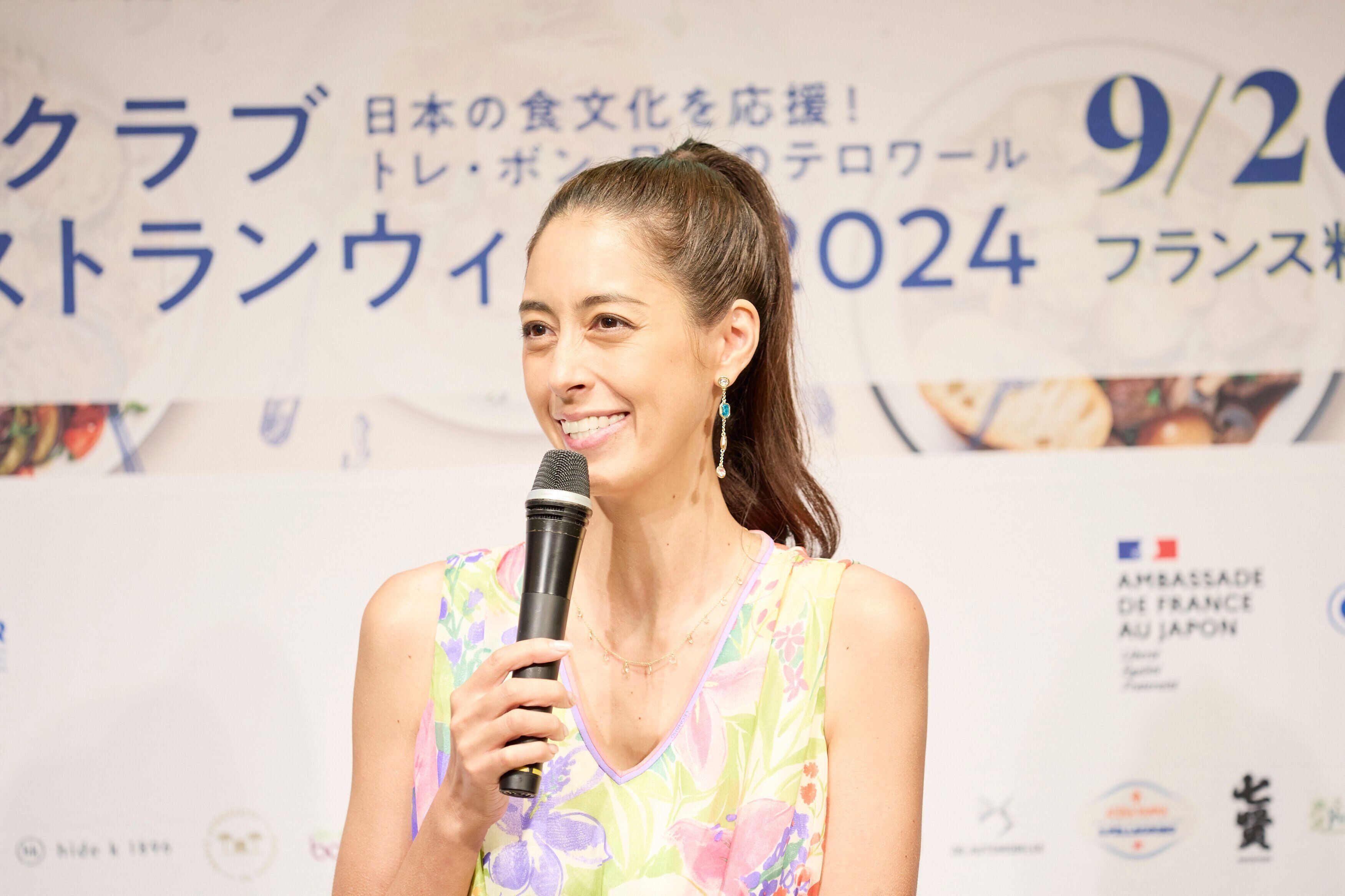 タレントの森泉さん