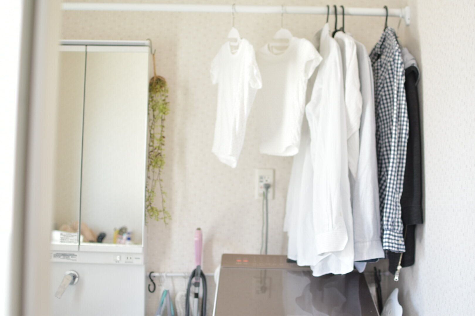 洗濯は外干しをやめて大正解 ハンガー収納で家事の負担が減りました サンキュ
