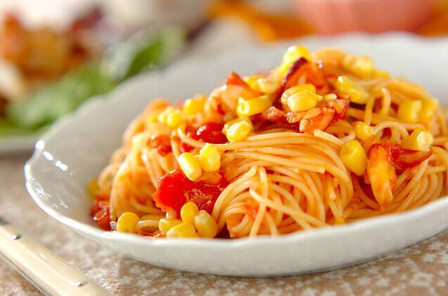 タコのトマトソースパスタ