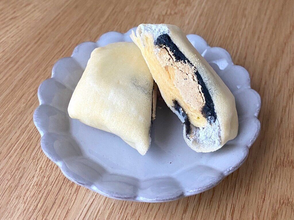 黒ごまクレープ