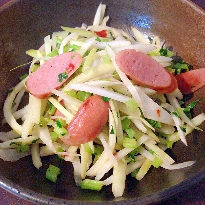 節約！！大根の皮と葉とウインナーのペペロンチーノ風