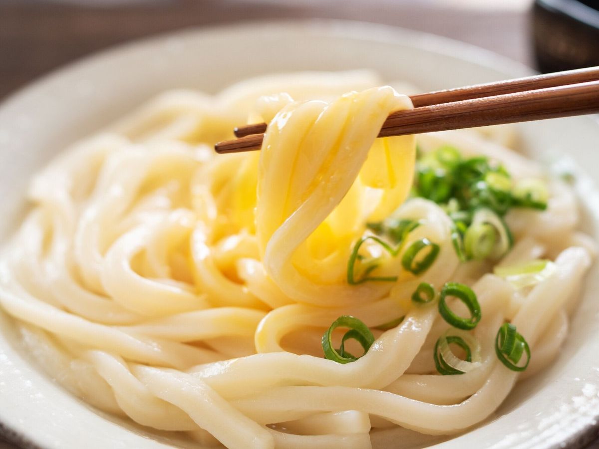 鎌玉うどん(うどん卵と醤油)