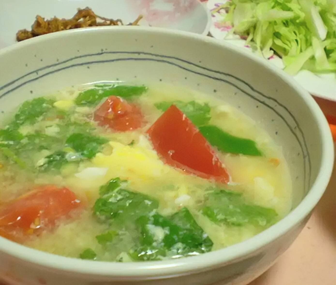 三つ葉とトマトの卵スープ