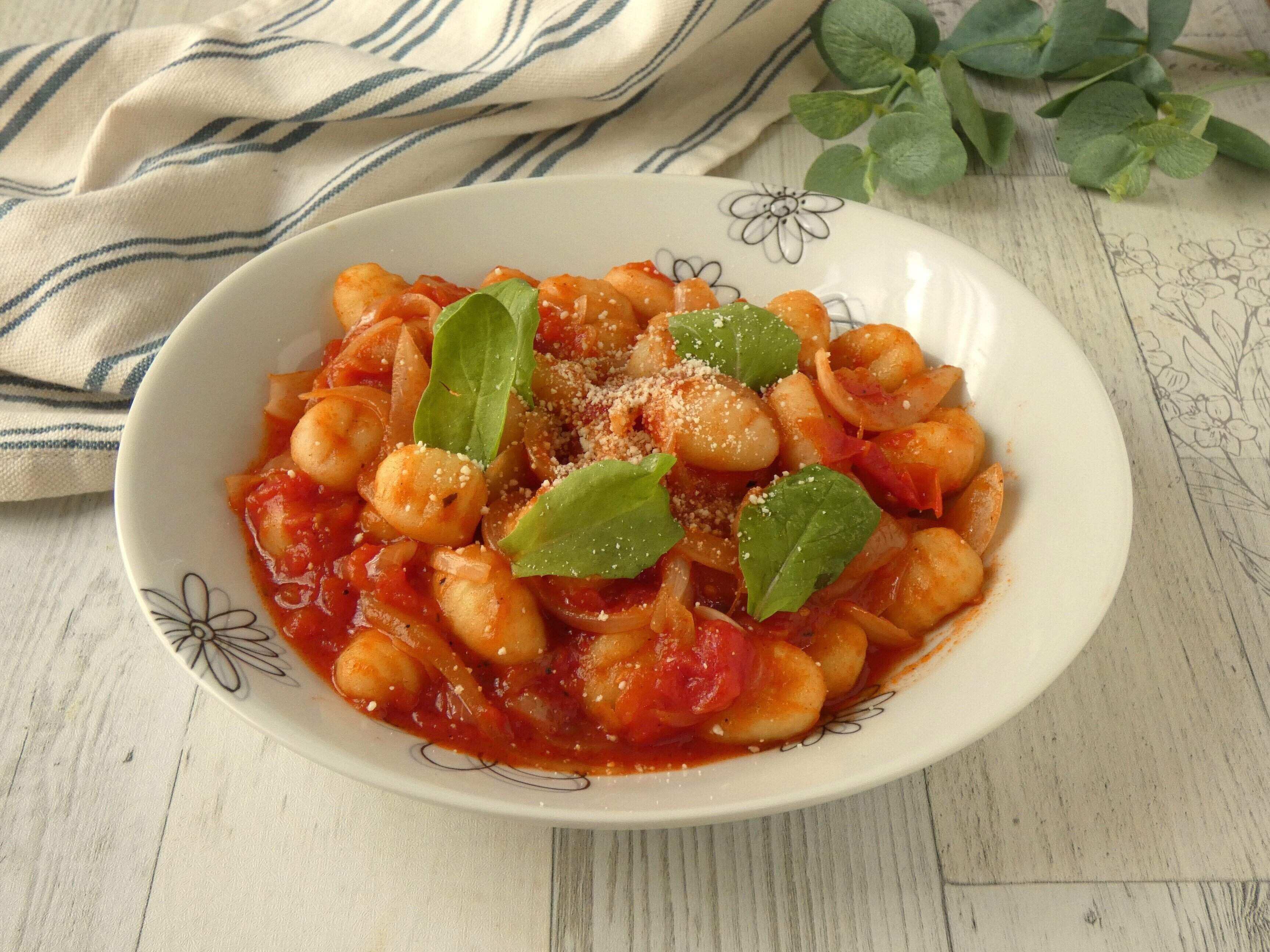 トマトソースのニョッキ