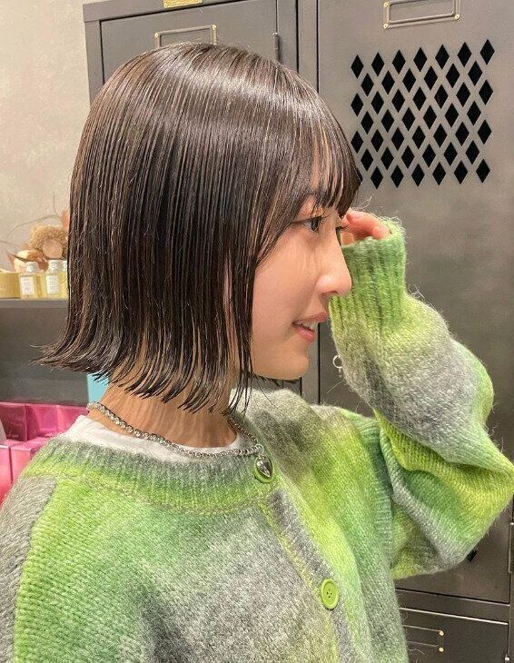 セミウエット仕上げでほんのり色気！外ハネボブ