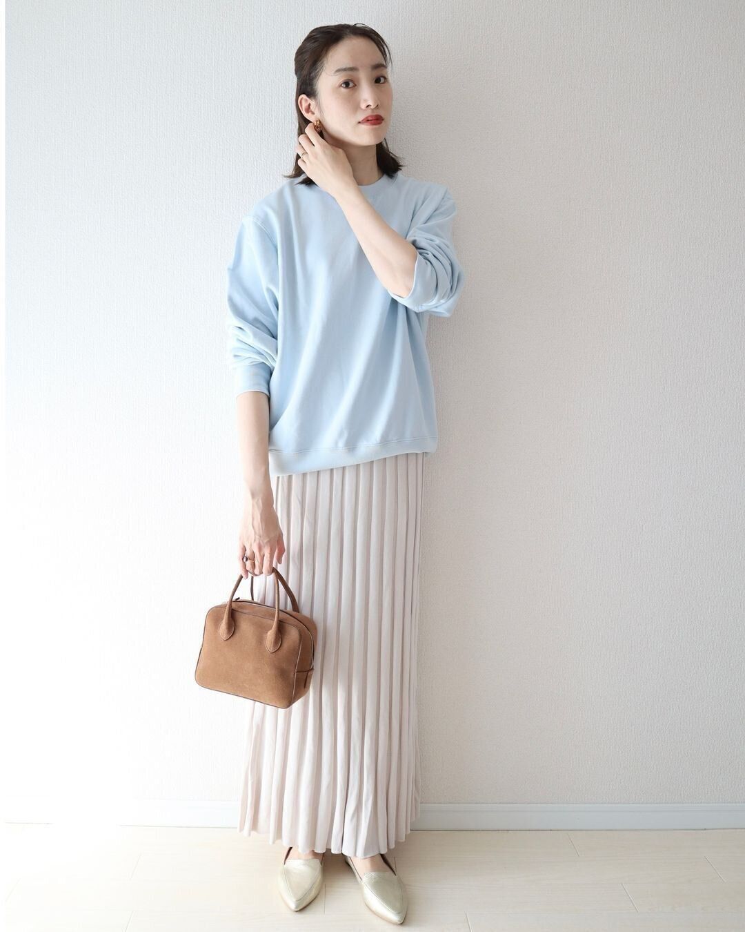 【ユニクロ】着回しバッチリ！「スウェットシャツ」で叶える秋コーデ