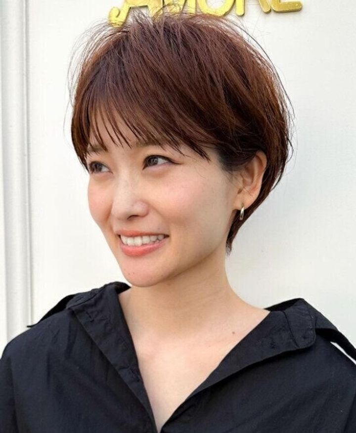 分け目のないデザインで立体感が生まれる!くびれショート