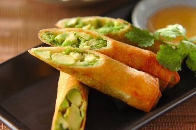 アボカドのエスニック春巻き（春巻きの皮）