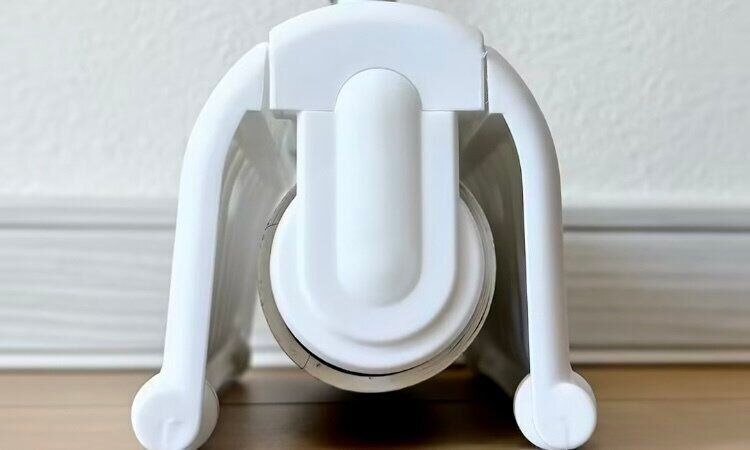 ケース一体式粘着クリーナ