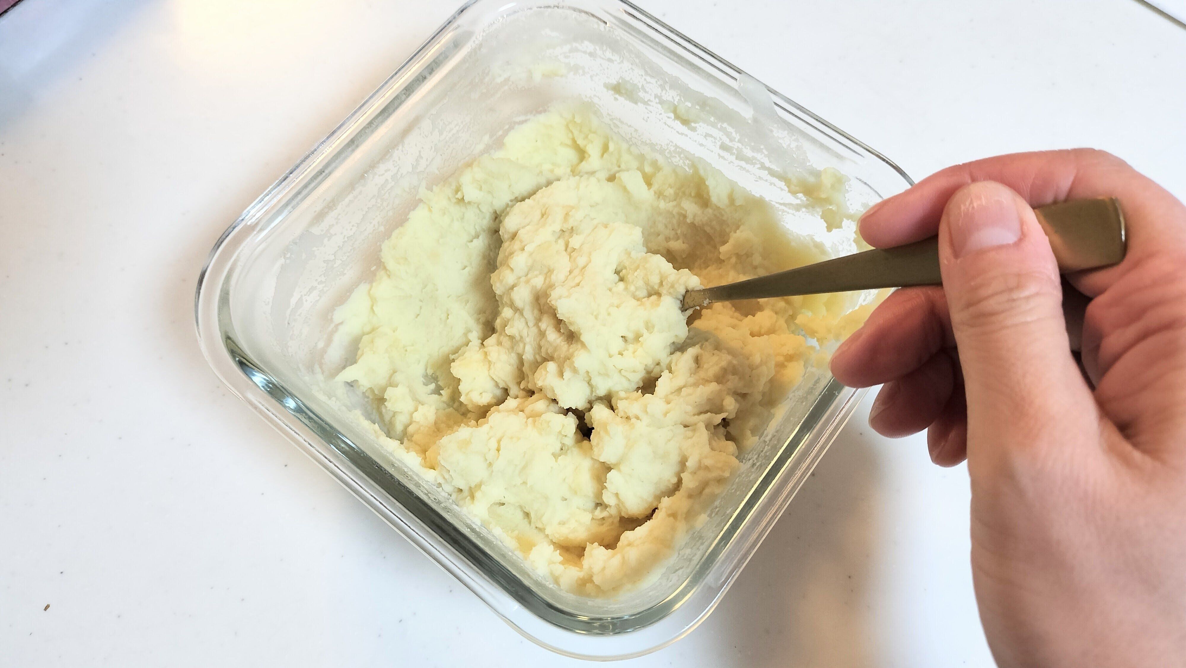 よく混ぜるともったりしたマッシュポテトになる