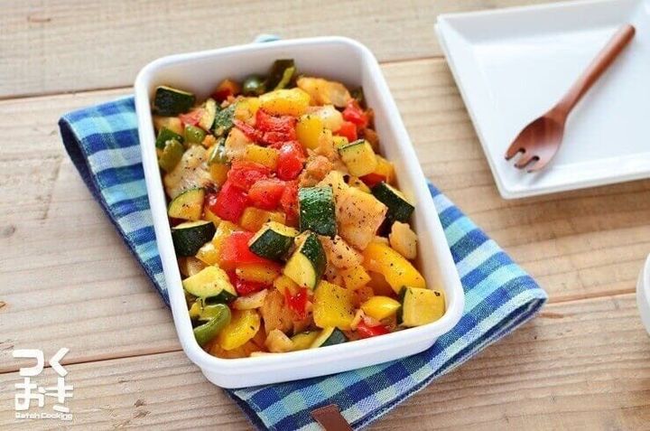 ピーマン入りたらと彩り野菜のガーリックソテー