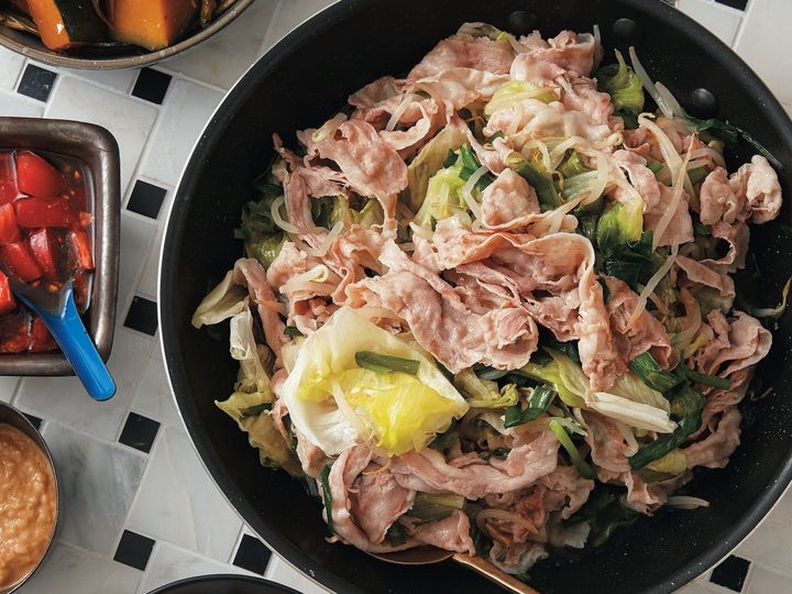 2つのうまだれでパンチをプラス 豚とレタスの蒸ししゃぶしゃぶ サンキュ 2つのうまだれでパンチをプラス 豚とレタスの蒸ししゃぶしゃぶ サンキュ