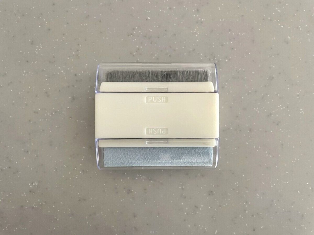 【3COINS】これ1つでパソコンやデスク周りの掃除できちゃう!2WAY PCクリーナーの魅力を紹介