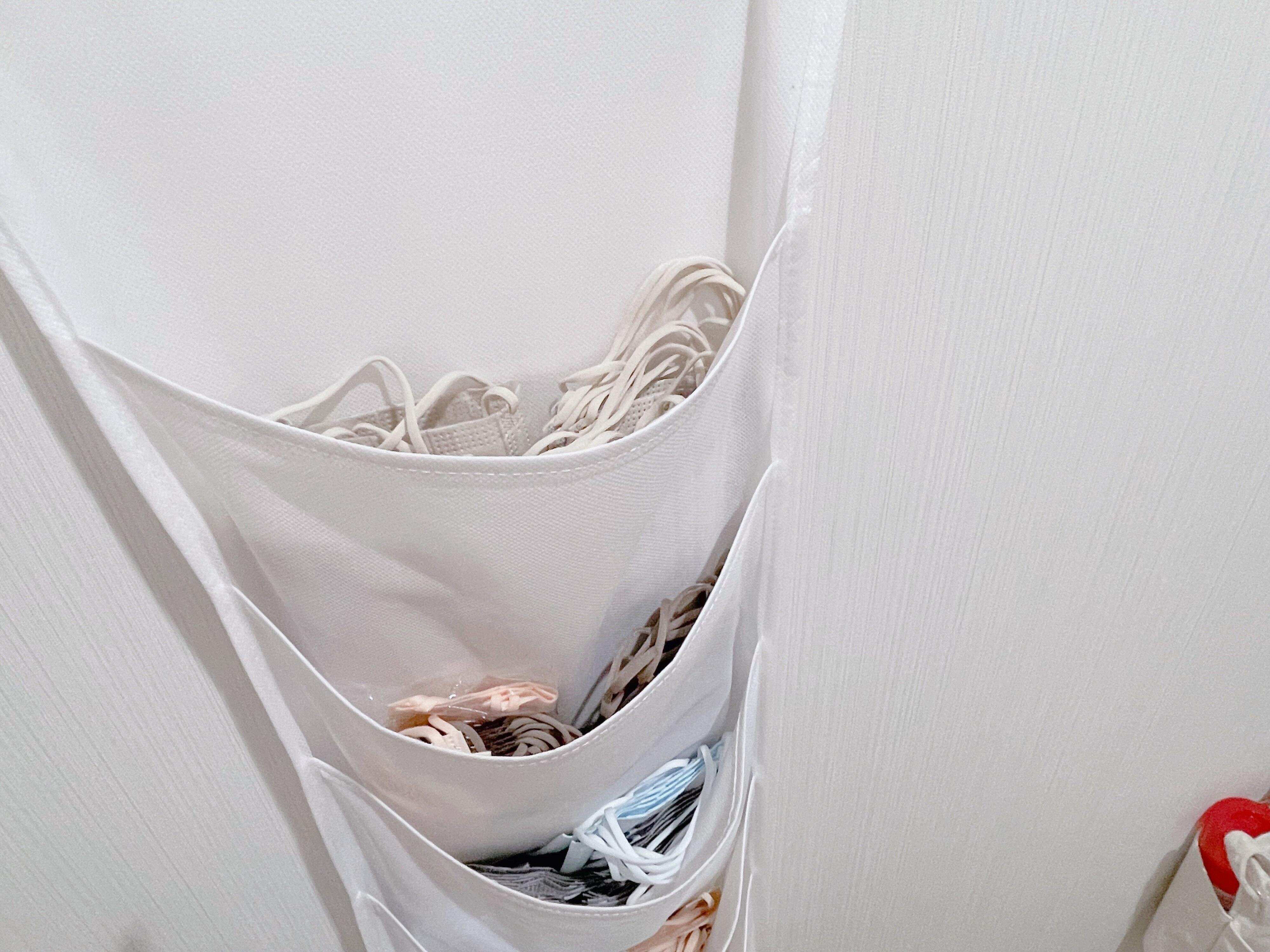 マスクはダイソーの「シャツ収納」が使える