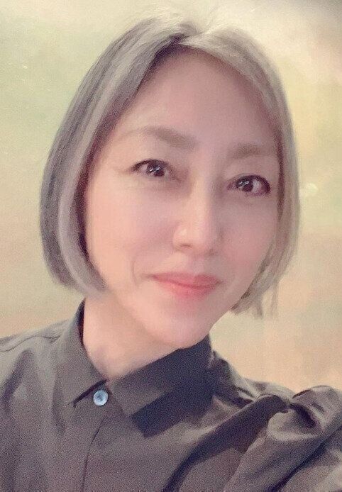 直線的でクール！コンパクトボブ