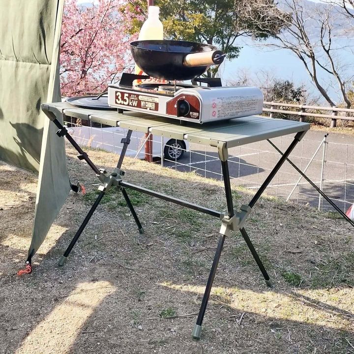 耐熱加工で使いやすい!「ワイド耐熱フィールドテーブル」