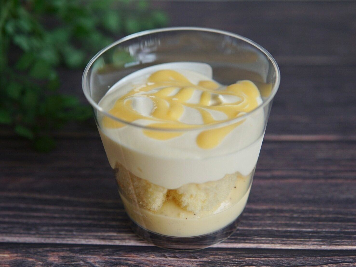 とろけるカスタードクリームケーキ