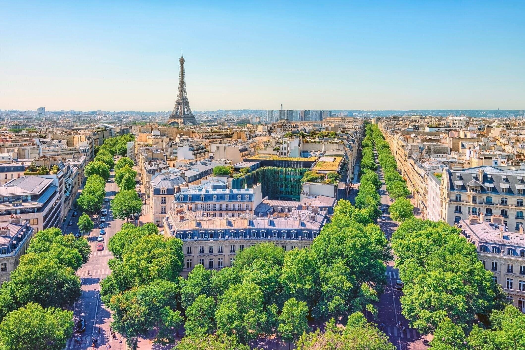 パリ市のエッフェル塔