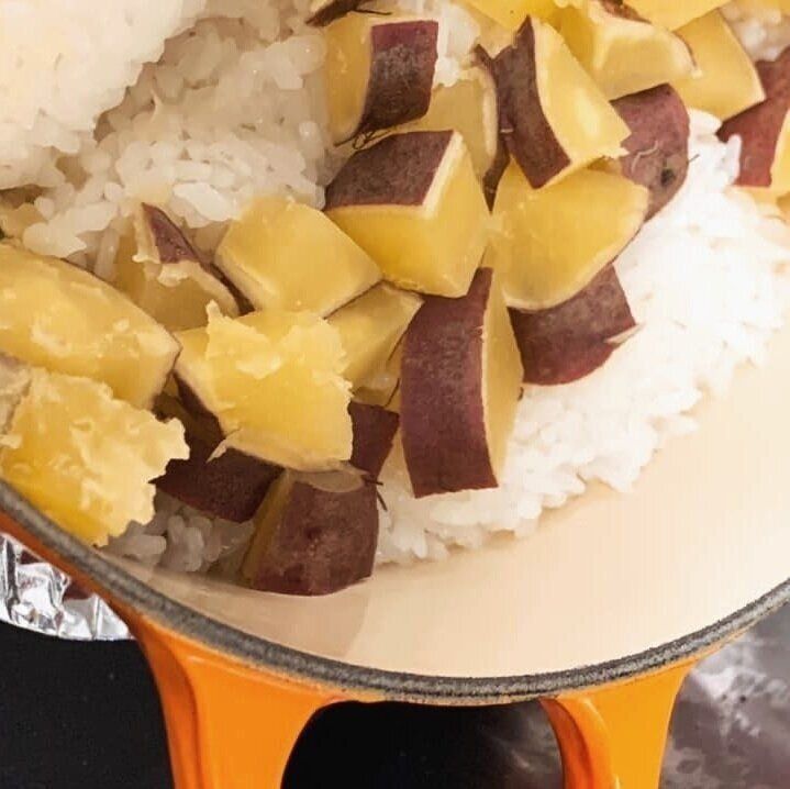 鍋で炊いたごはん