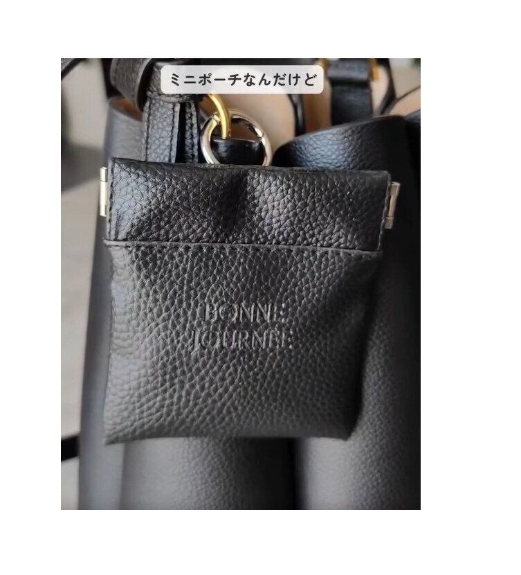 【キャンドゥ】高見え感抜群のミニポーチ