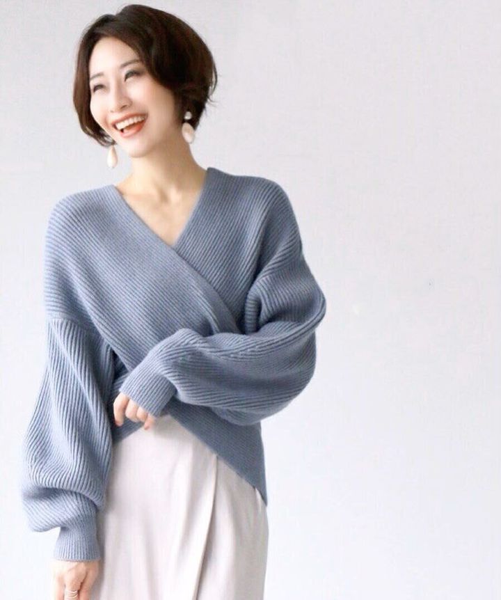 40代丸顔に似合うヘアスタイル ひし形シルエットで顔の丸みを補修!