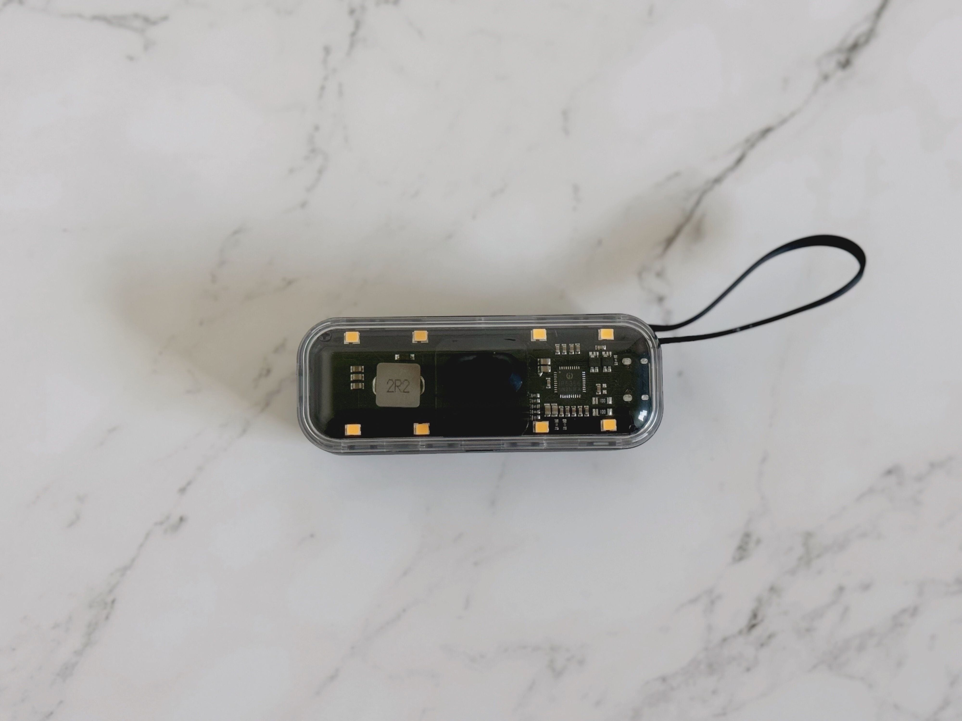 【3COINS】買わなきゃ損！ただのモバイルバッテリーじゃない一石二鳥の機能におどろき！