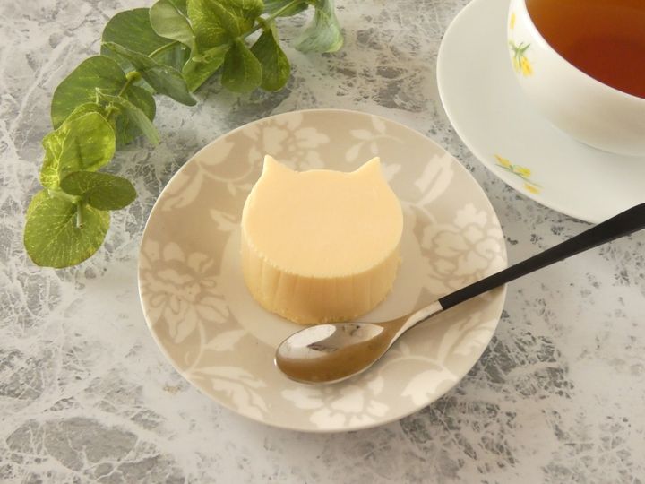 ファミマ かわいい猫スイーツの にゃんともおいしいチーズケーキ は濃厚なめらか食感の本格スイーツ サンキュ ファミマ かわいい猫スイーツの にゃんともおいしいチーズケーキ は濃厚なめらか食感の本格スイーツ サンキュ