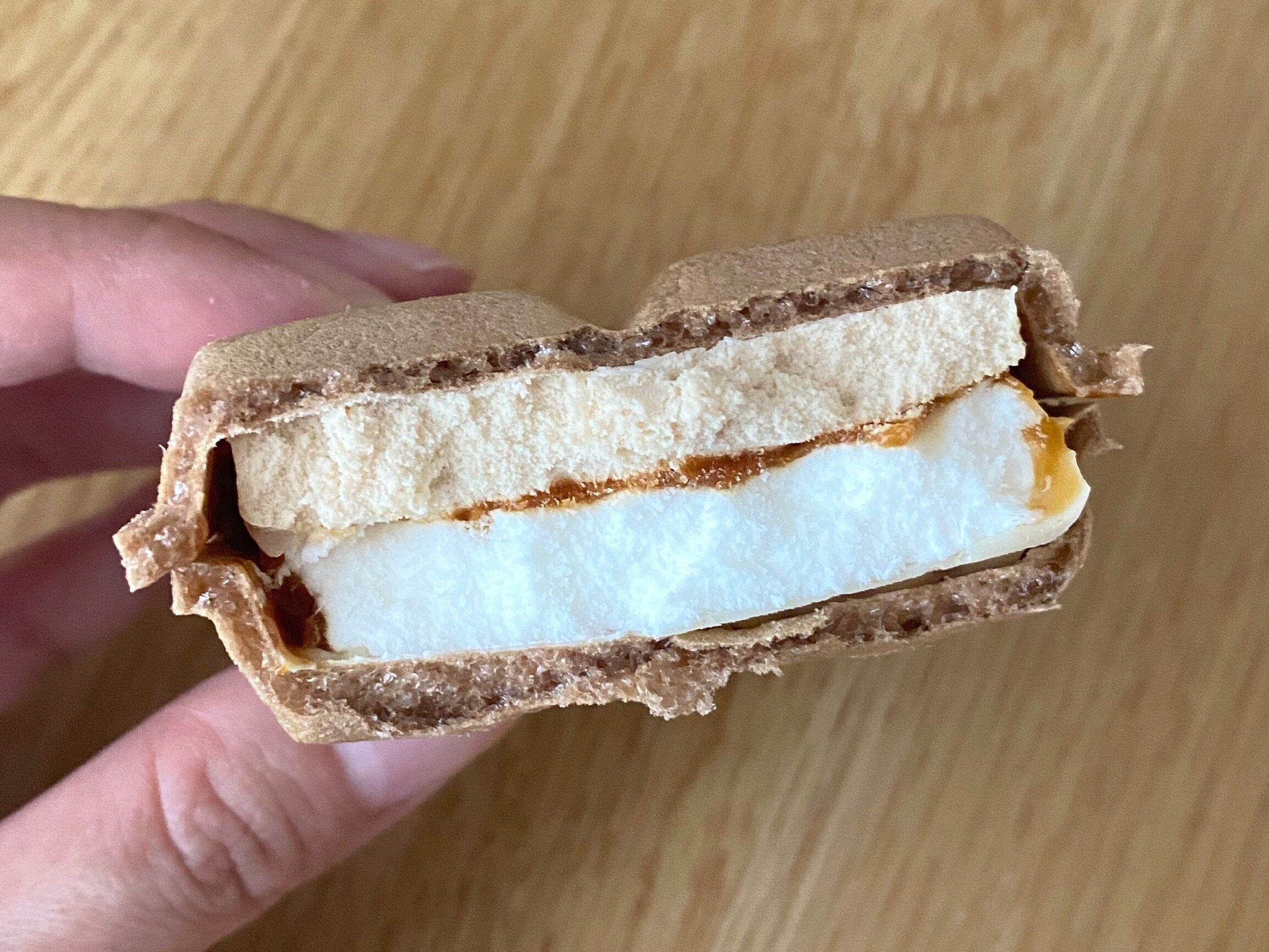 DESSERTモナカ 北海道産発酵バターとアーモンドのフロランタン