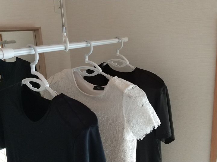 ニトリ 洗濯物が圧倒的に速く乾く 衣類が乾きやすいハンガー がスゴい サンキュ ニトリ 洗濯物が圧倒的に速く乾く 衣類が乾きやすいハンガー がスゴい サンキュ