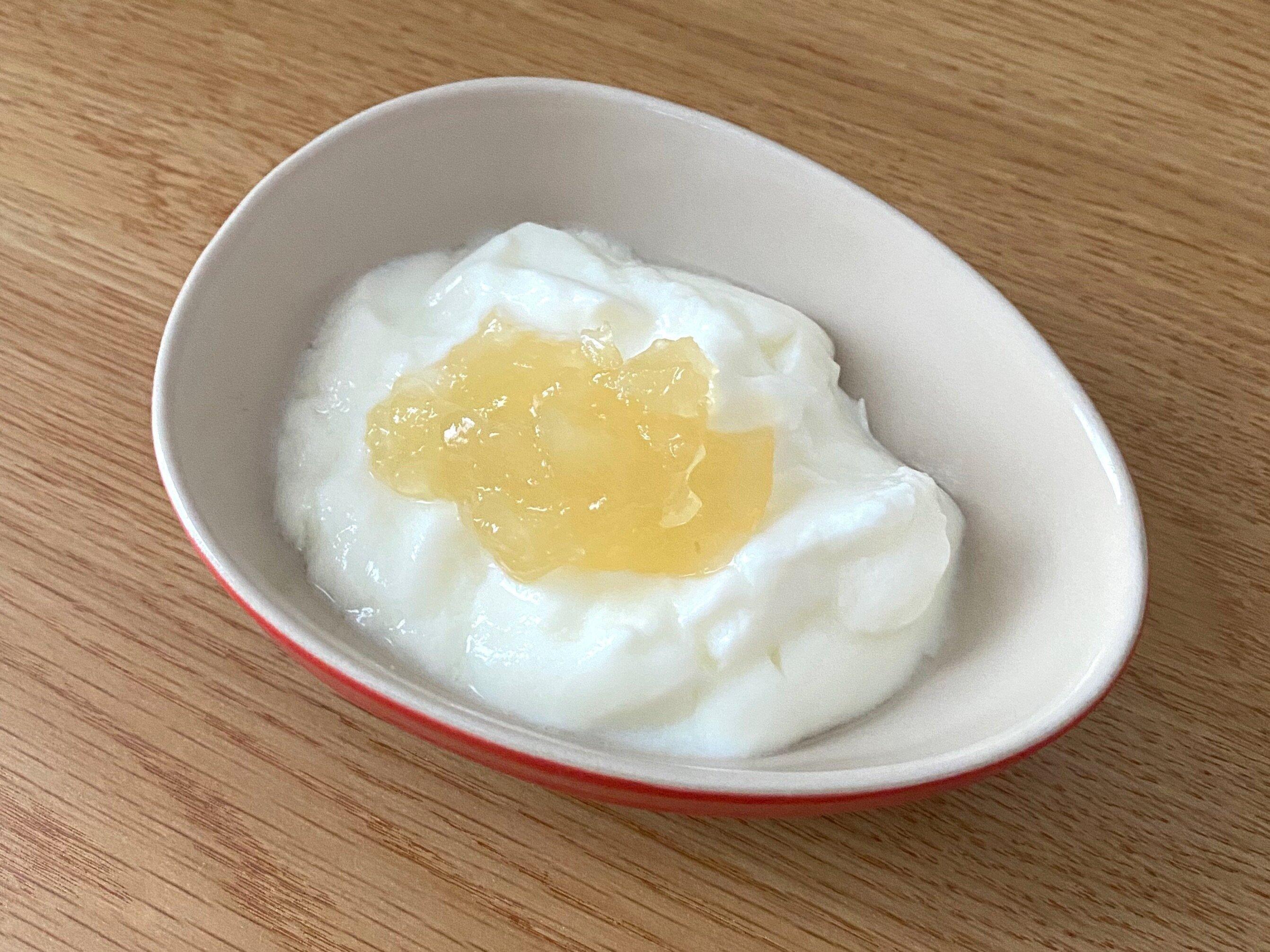 グリーンアップルジュレ　グラニースミスと合わせたヨーグルト