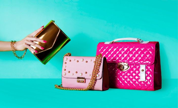 グループは財布ショッピングのイメージです。