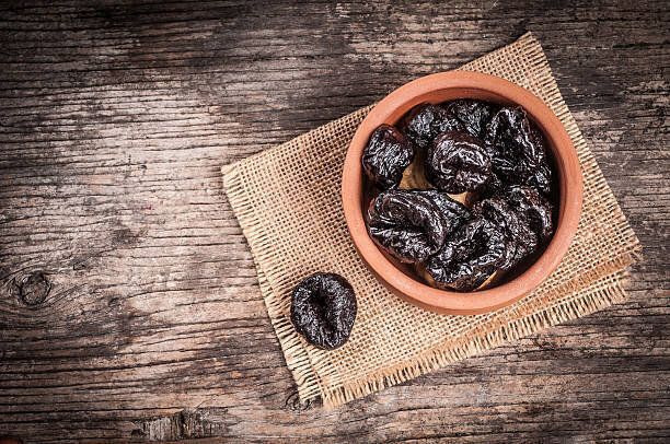 ドライプラムのクレイのボウル