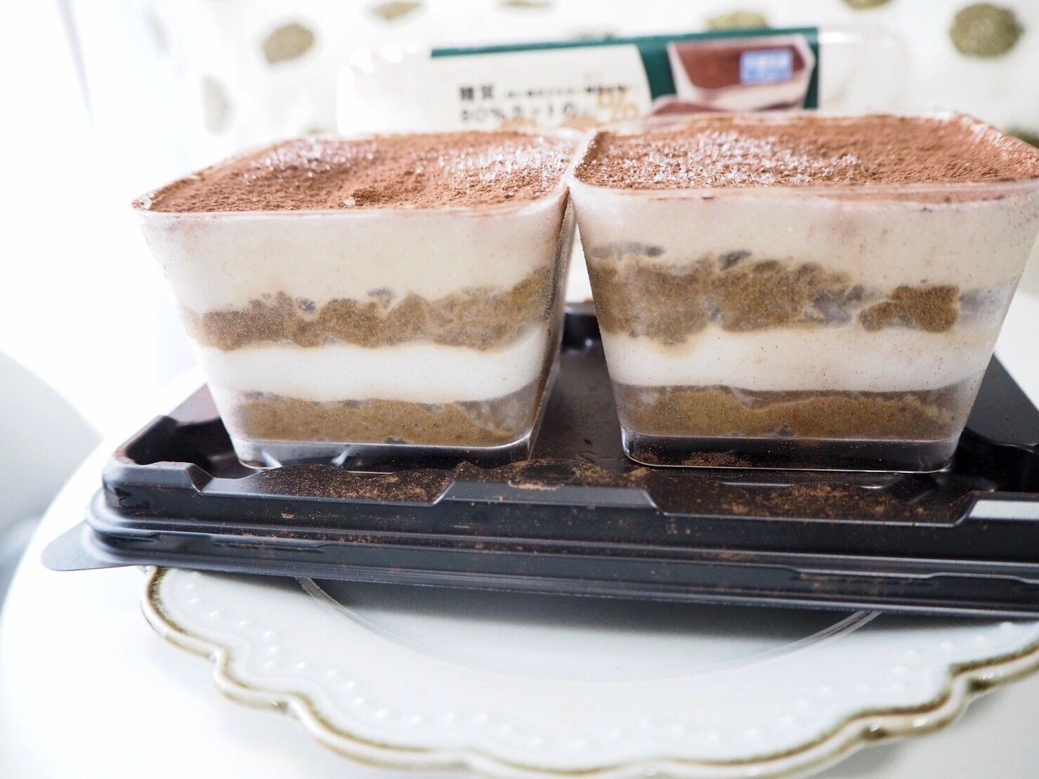 シャトレーゼ「糖質80％カットのティラミス 2個入り」商品写真