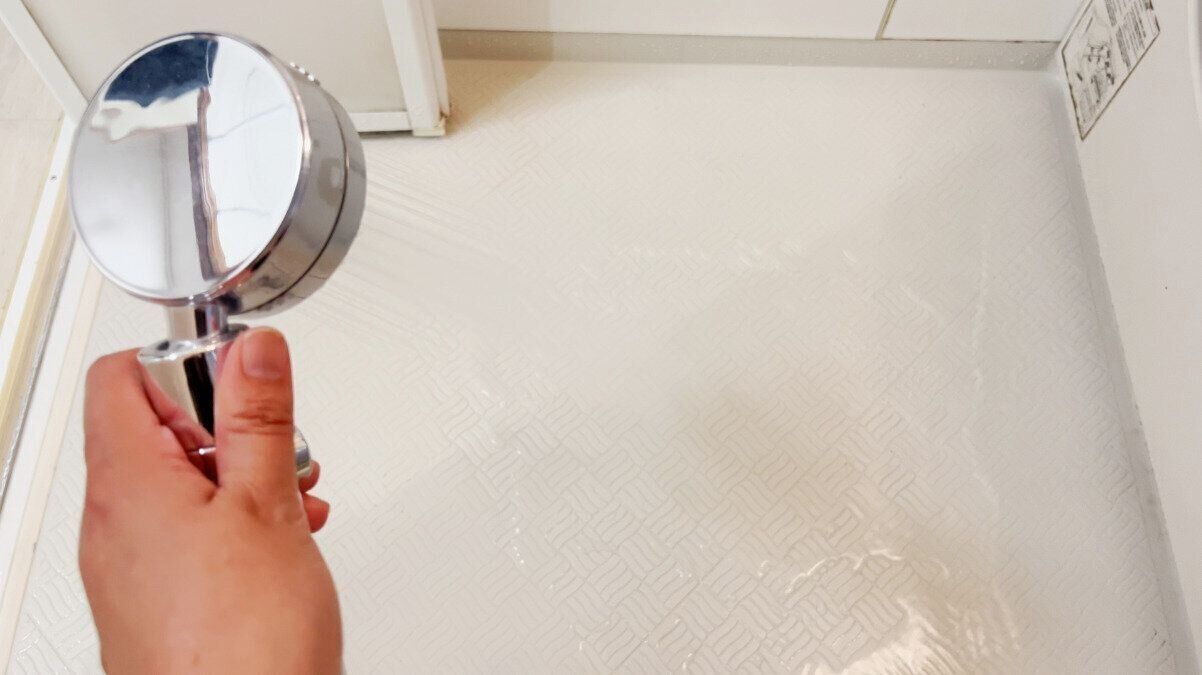 シャワーをかける