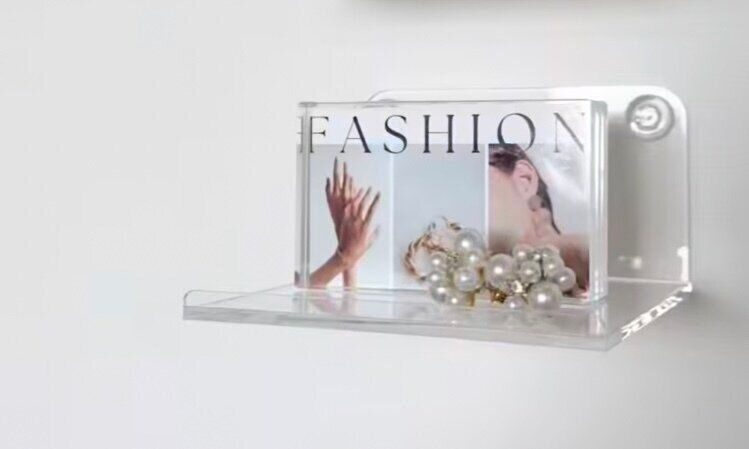 アクリル壁面ラックスクエア