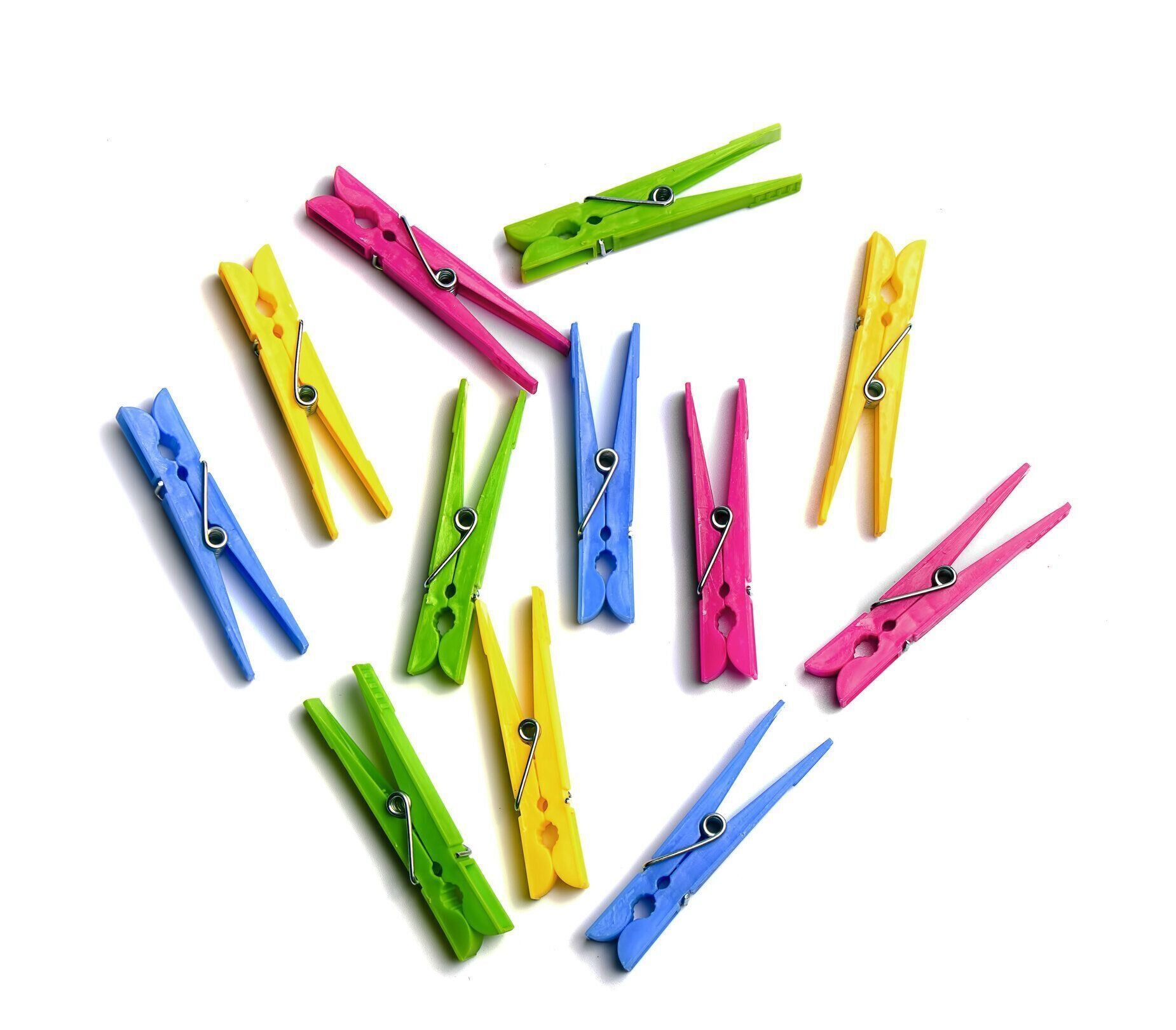 白い背景に多色ランドリーチップ