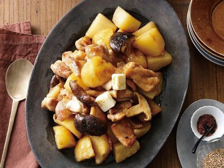 鶏とじゃがいもとしいたけのバター照り焼き