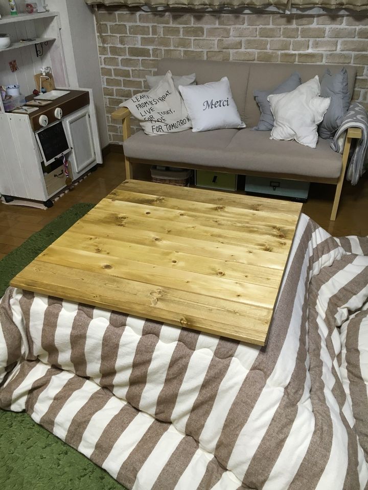 こたつでおしゃれな部屋づくり インテリア例とコツを紹介 サンキュ こたつでおしゃれな部屋づくり インテリア例とコツを紹介 サンキュ