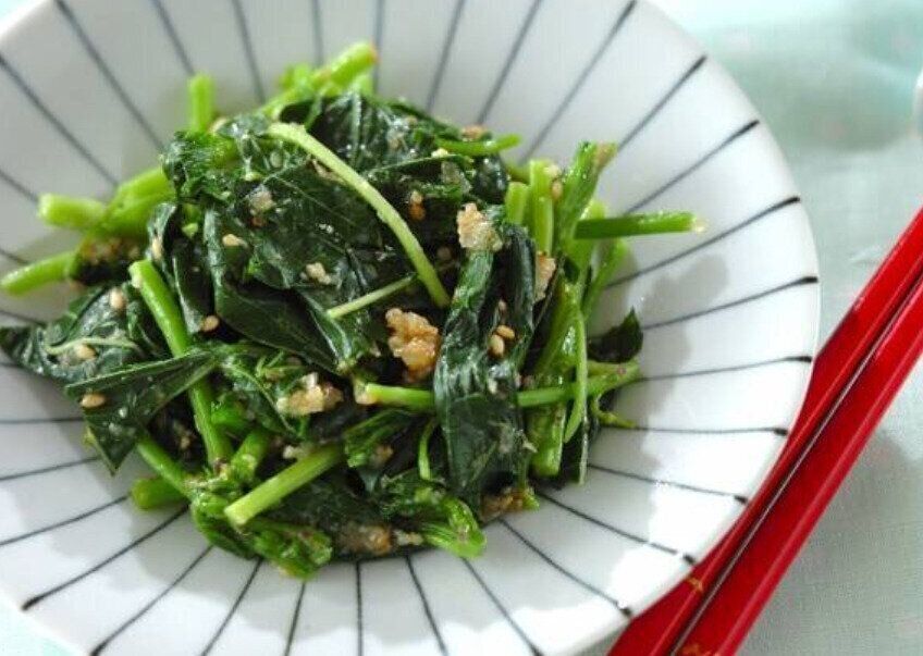 ネバネバがやみつき！ニンニク香るモロヘイヤのナムル