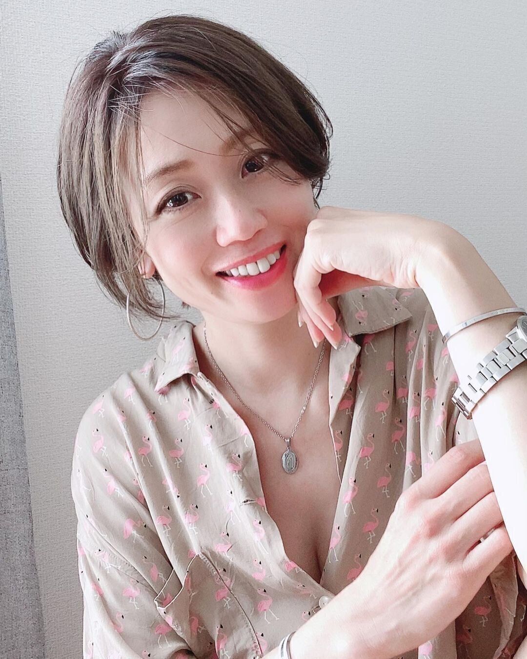 40代丸顔に似合うヘアスタイル 毛流れボブなら簡単おしゃれにキマる！