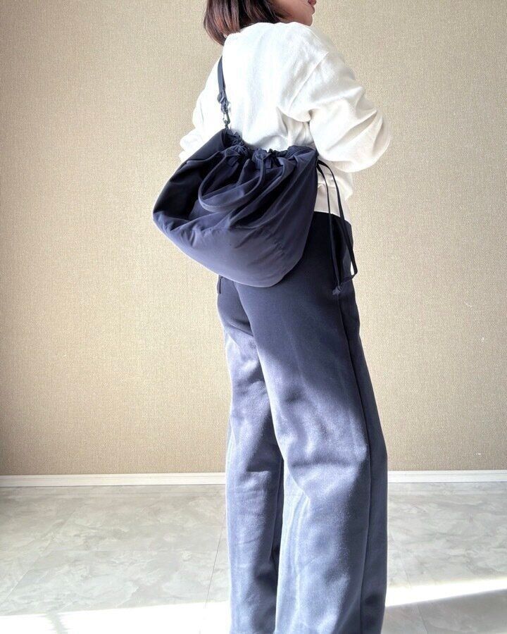 ユニクロ　ドローストリングバッグ