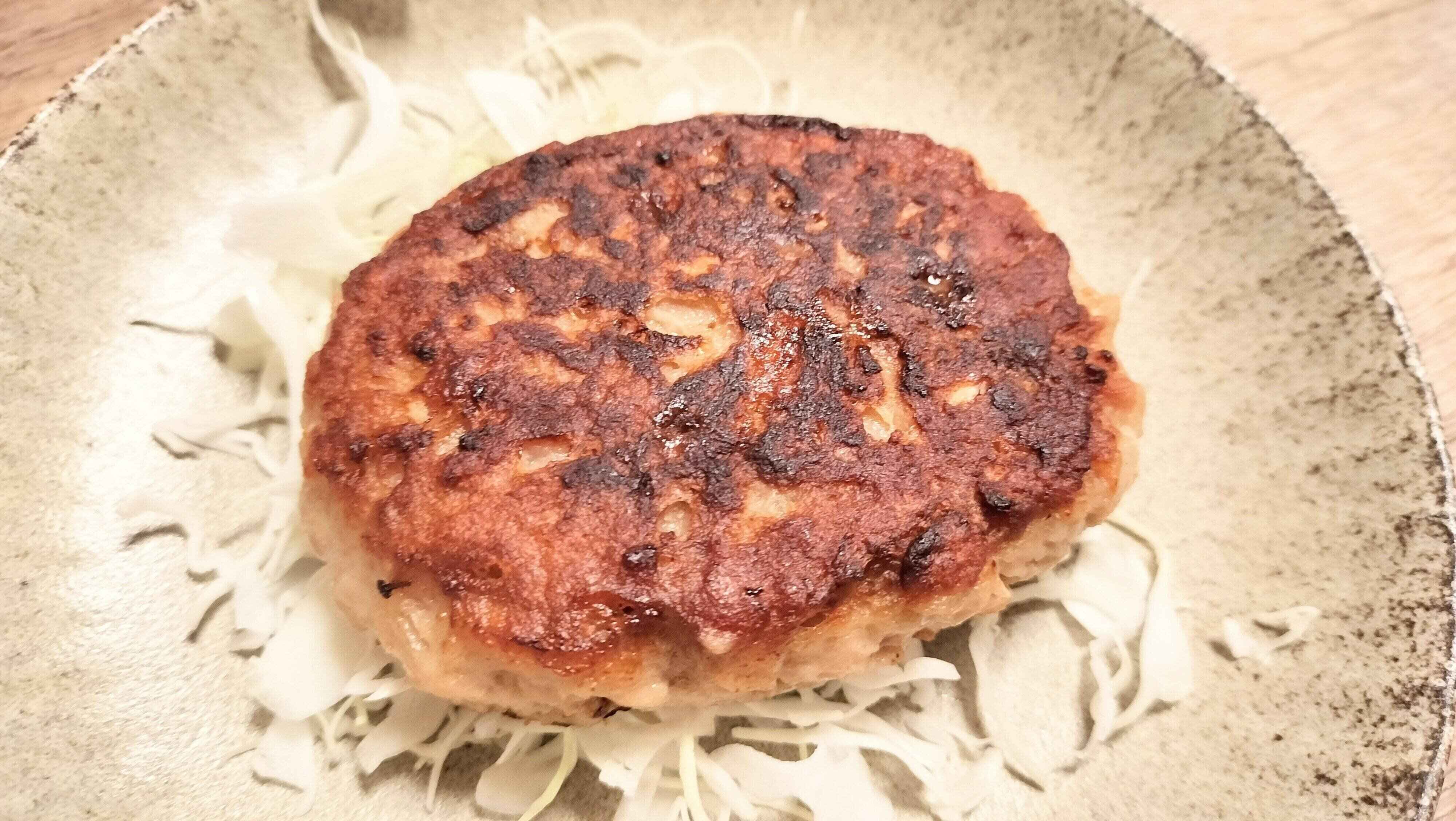 焼き上がりのハンバーグ